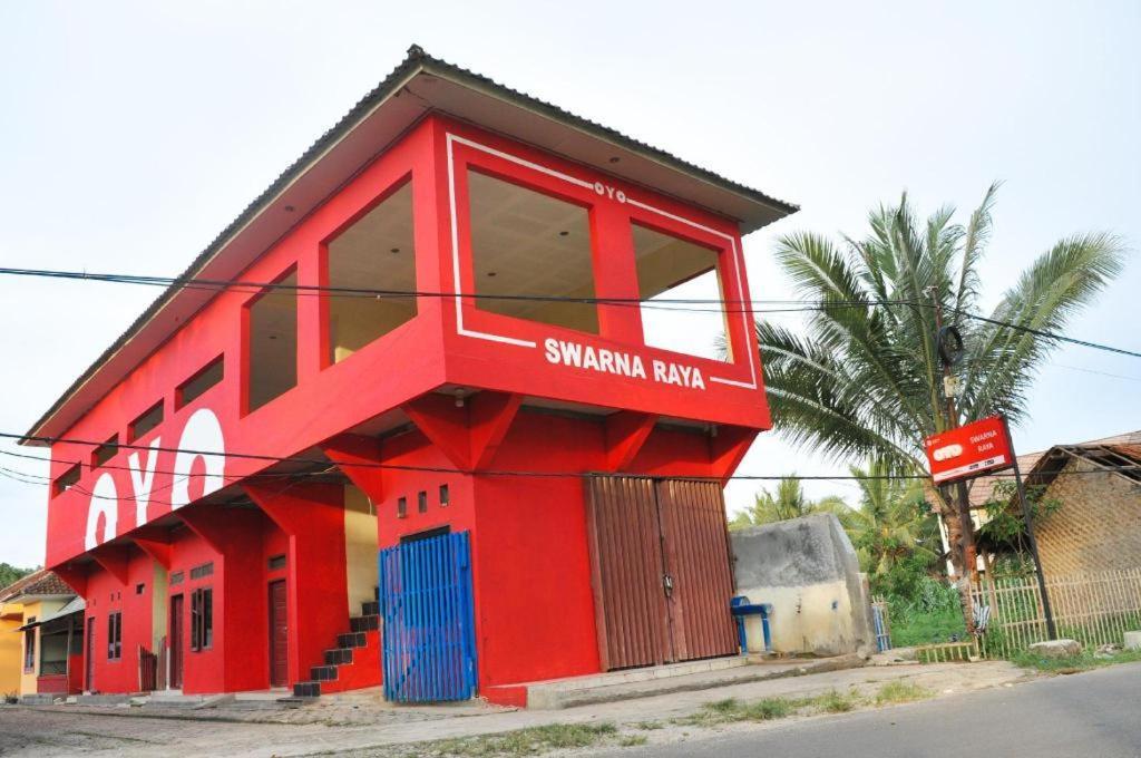 Oyo 2471 Swarna Raya Hotel Sawarna Ngoại thất bức ảnh